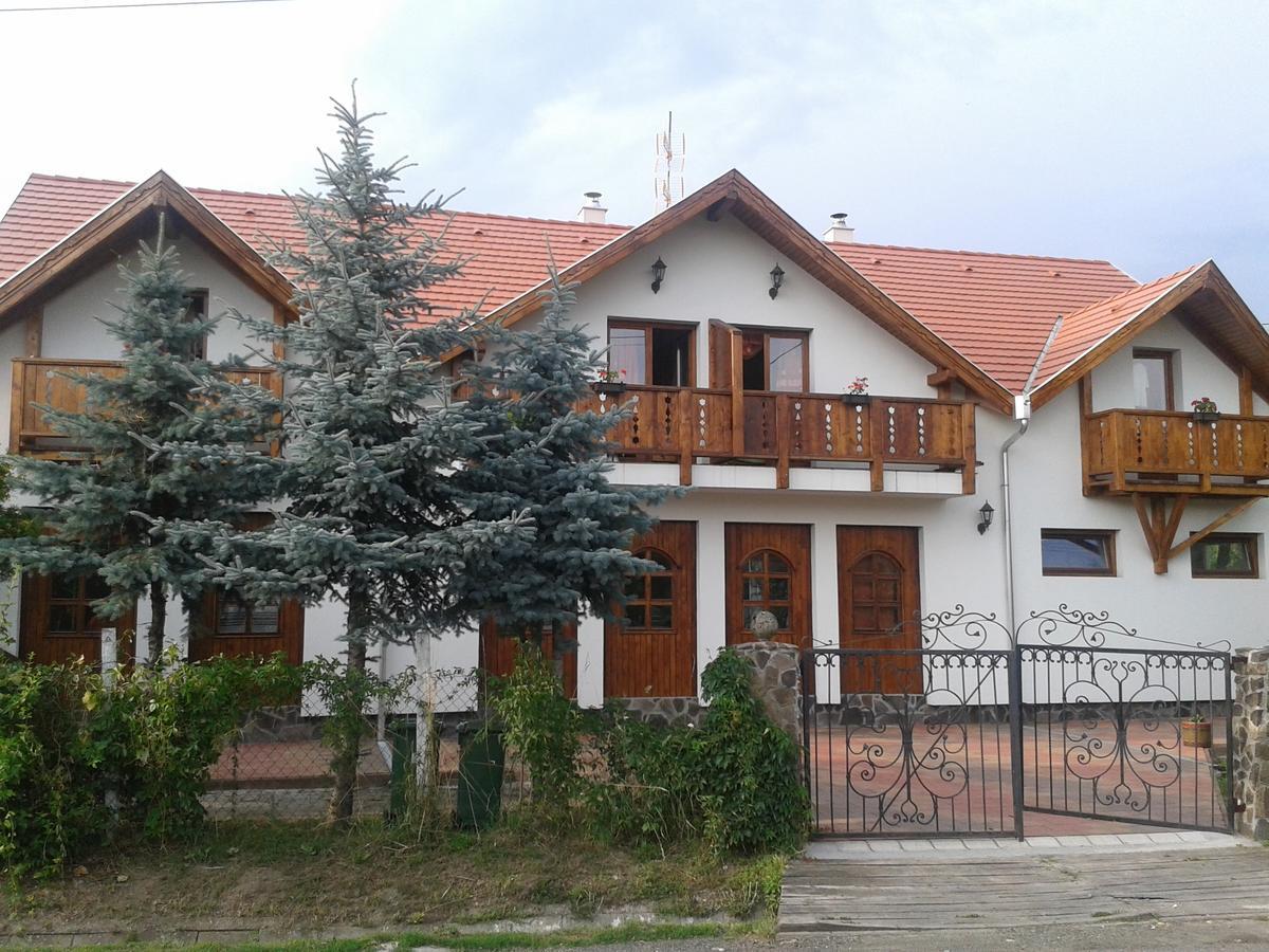 Bed and Breakfast Felso Fogado Felsotold Экстерьер фото