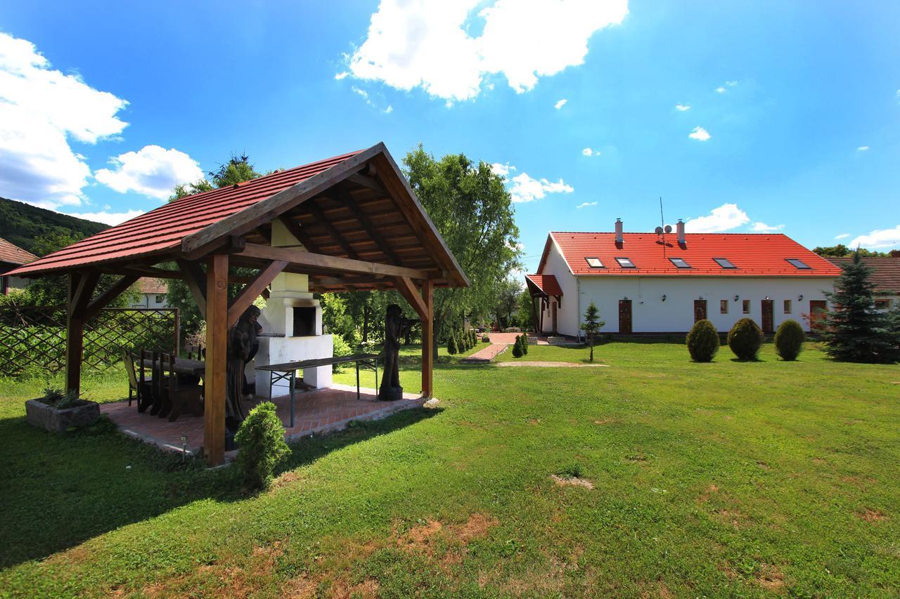 Bed and Breakfast Felso Fogado Felsotold Экстерьер фото
