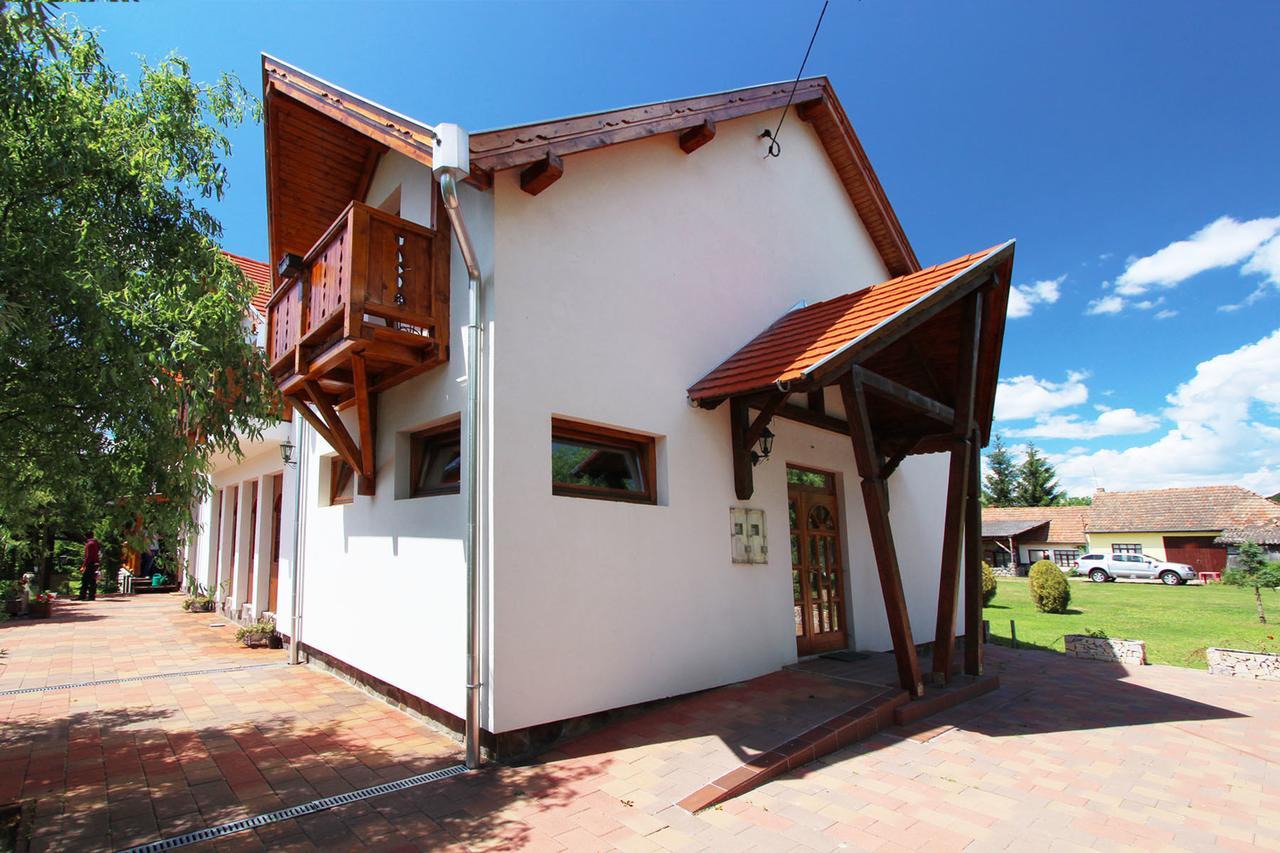 Bed and Breakfast Felso Fogado Felsotold Экстерьер фото